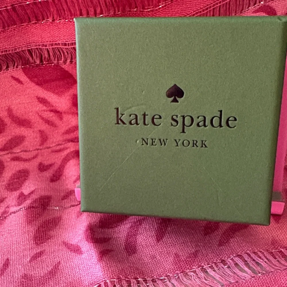 Kate Spade Gold and Cream Heart Necklace - Picture 5 of 6